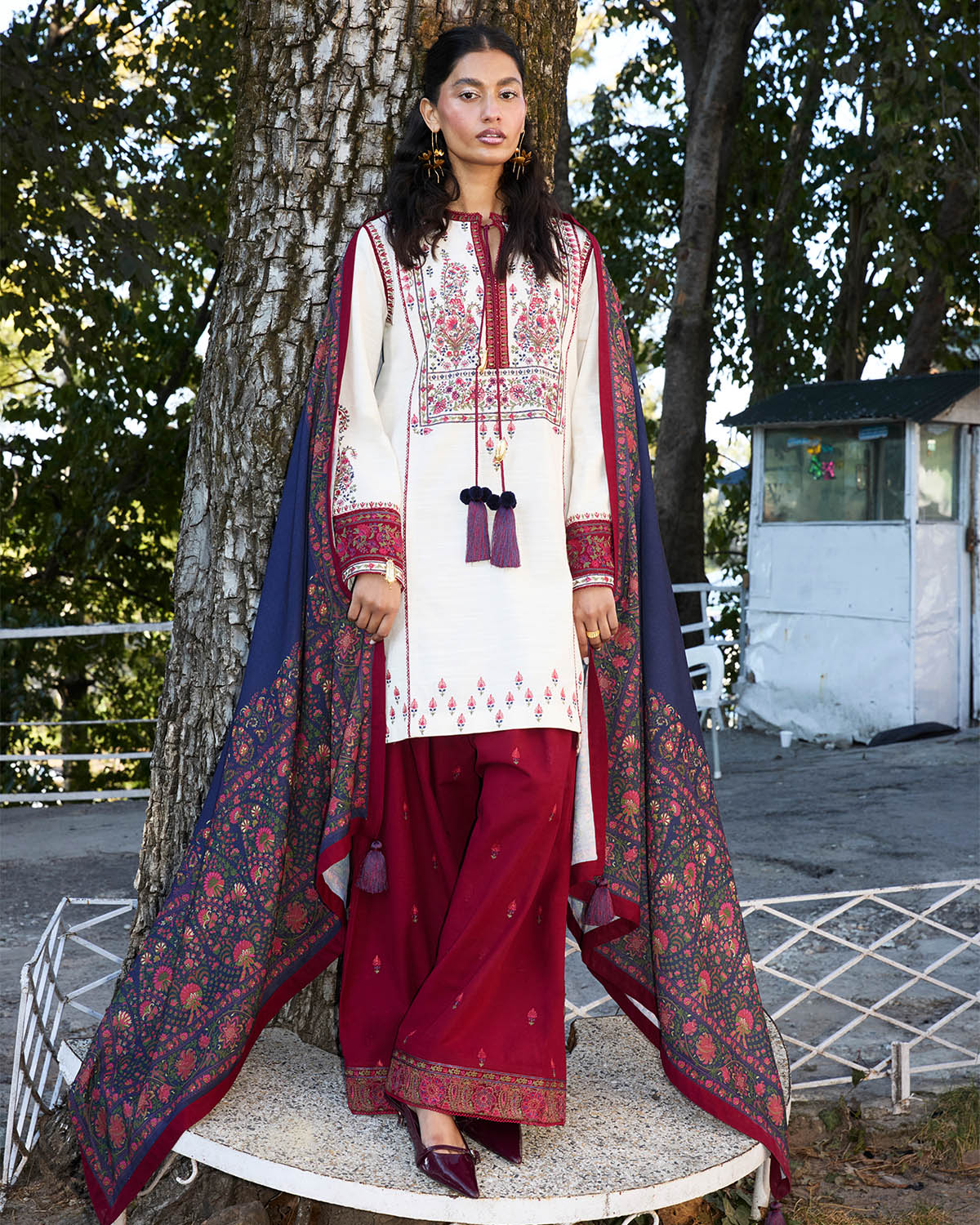 Jugnu By Hussain Rehar Autumn Winter`24 (Rouge)