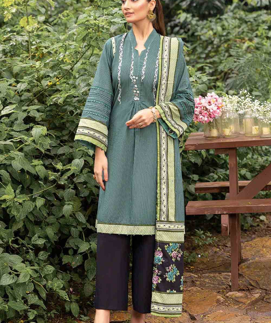 Gul Ahmed Winter Collection`22 K#22044-B