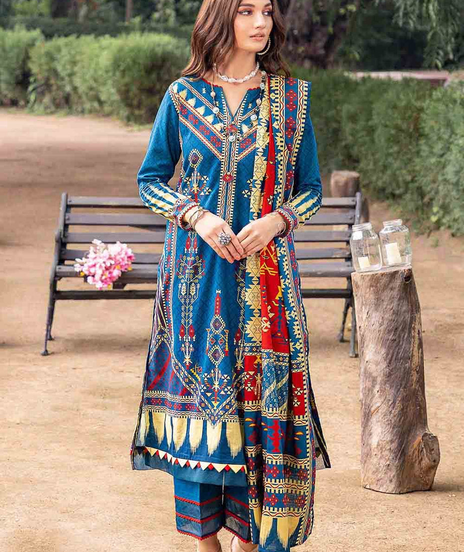 Gul Ahmed Winter Collection`22 K#22039-B